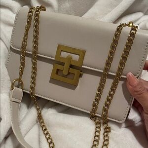Elegant Cream Chain-Shoulder Crossbody Bag